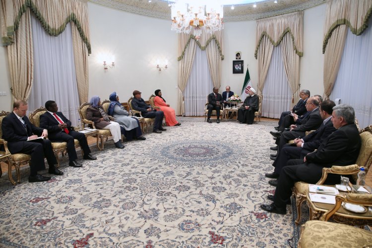 همکاری های تهران - پرتوریا باید بیش از پیش توسعه و ارتقا یابد/ ایران و آفریقای جنوبی پل ارتباطی آسیای مرکزی و آفریقا هستند