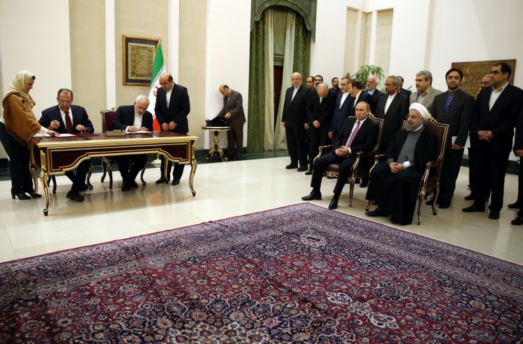 ایران و روسیه هفت سند همکاری امضا کردند