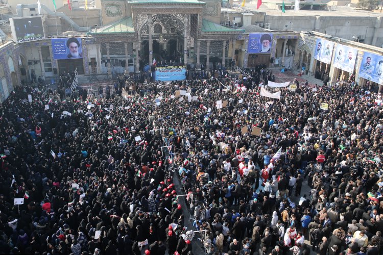 بودجه عمرانی کشور در سال آتی 90 درصد افزایش می یابد/بی تردید مردم یکبار دیگر در اسفندماه حماسه می آفرینند/سال آینده رشد اقتصادی 5 درصدی خواهیم داشت/ نویدهای دولت یازدهم برای رفع مشکلات و توسعه شهرری با اعتبار 432 میلیارد تومانی 