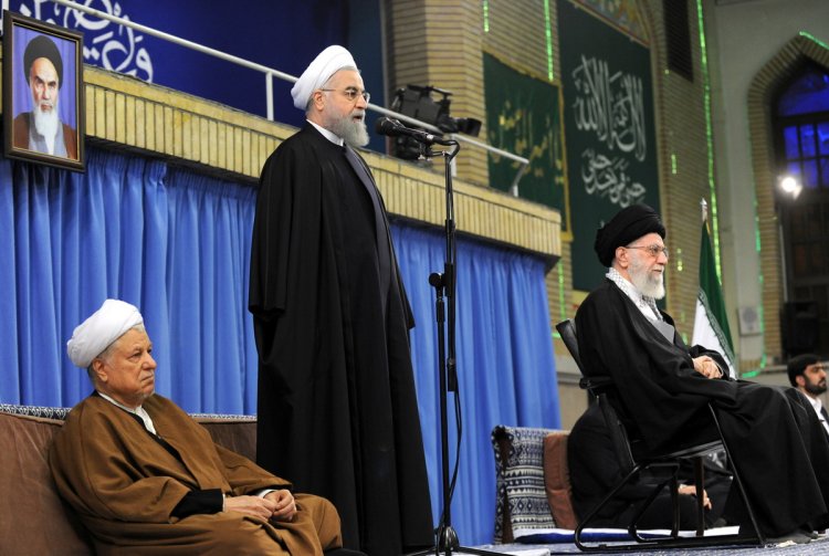 امروز بیش از هر زمان دیگر نیازمند پیروی از نبی مکرم اسلام (ص)هستیم/ 9 دی ، روز دفاع ملت ایران از خاندان رسالت، نظام، قانون، ولایت و ولی فقیه بود/ انتخابات‌ پیش رو آزمون عظمت جهانی جمهوری اسلامی ایران است