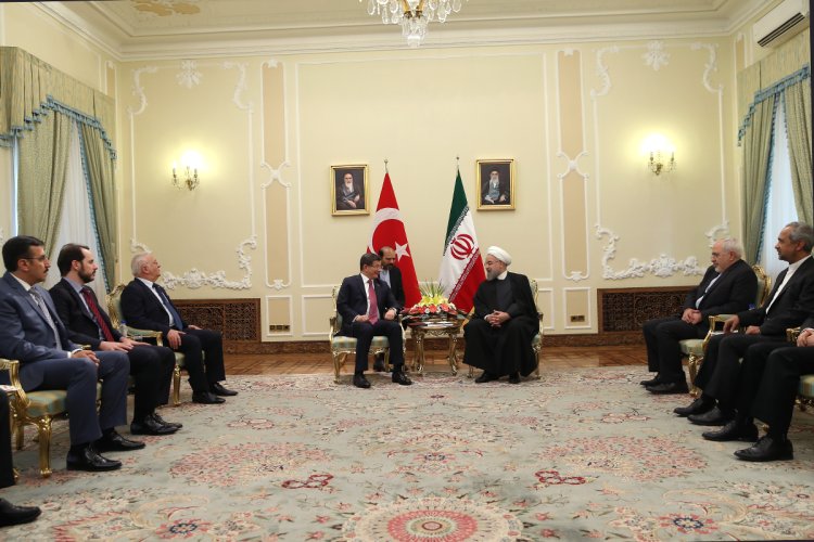 همکاری ایران و ترکیه پایه‌های ثبات در منطقه را مستحکم می‌کند/ هیچ مانعی در توسعه روابط تهران - آنکارا وجود ندارد/ وحدت اسلامی و همبستگی مسلمانان وظیفه بزرگ همگانی است