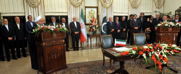 تهران و اسلام‌آباد برای گسترش همکاری‌های مشترک مصمم هستند