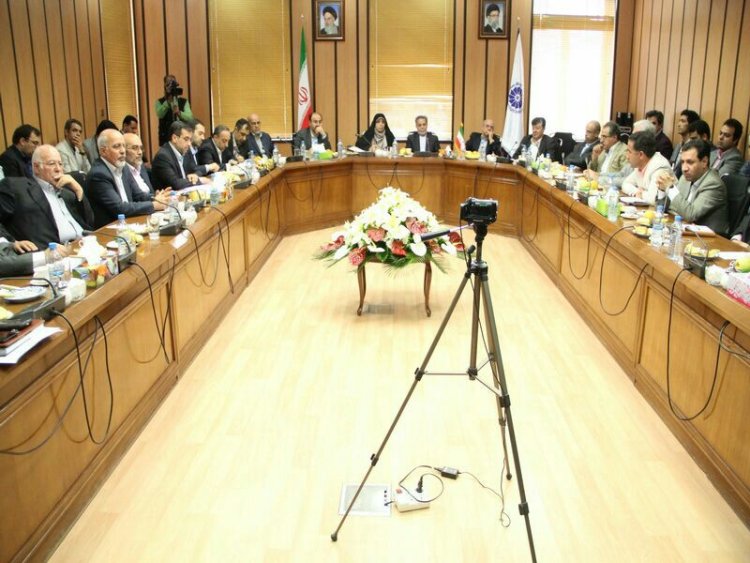 معاونت حقوقی ریاست جمهوری وارد فاز اقدام و عمل در اقتصاد مقاومتی شده است