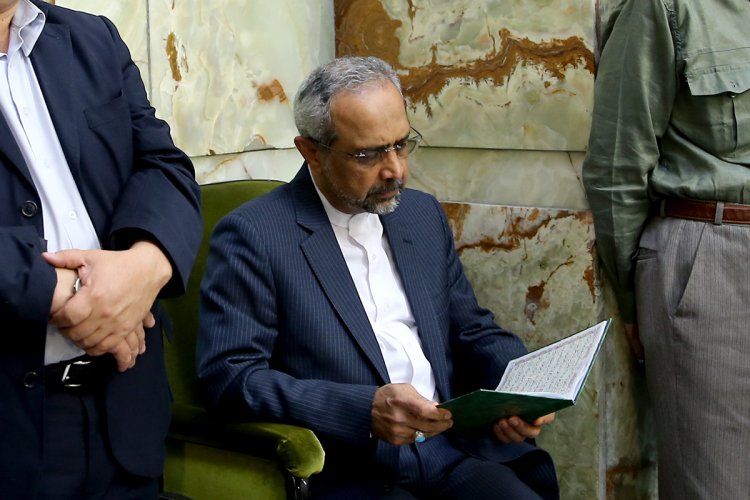 حضور دکتر نهاوندیان در مراسم ترحیم سید احمد اشرف اسلامی