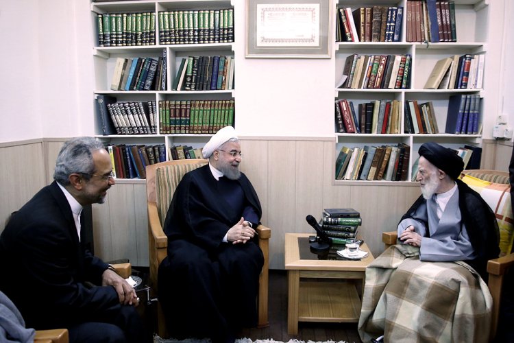 مشکلات کشور با وحدت و تلاش همگانی حل شدنی است/ دعا می کنم گام به گام بر مشکلات فائق بیایید