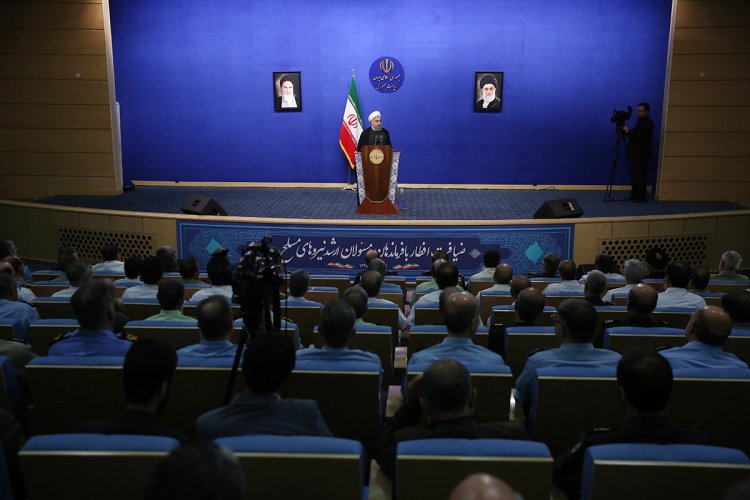 انگیزه والا، محبوبیت مردمی، فرماندهی معنوی و کارآزمودگی، چهار ویژگی نیروهای مسلح ایران اسلامی است/ به فکر تجاوز نیستیم اما در دفاع مقتدرانه مصمم هستیم /حامی امنیت مردم منطقه هستیم/  خواهان تنش با هیچ یک از کشورهای همسایه نیستیم/ حمایت همه جانبه دولت یازدهم از نیروهای مسلح