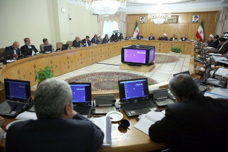 لایحه موافقتنامه پاریس تصویب شد / از خدمات سرکار خانم امین‌زاده  در معاونت حقوقی تقدیر شد/ بررسی مصوبات جدید شورای حقوق و دستمزد