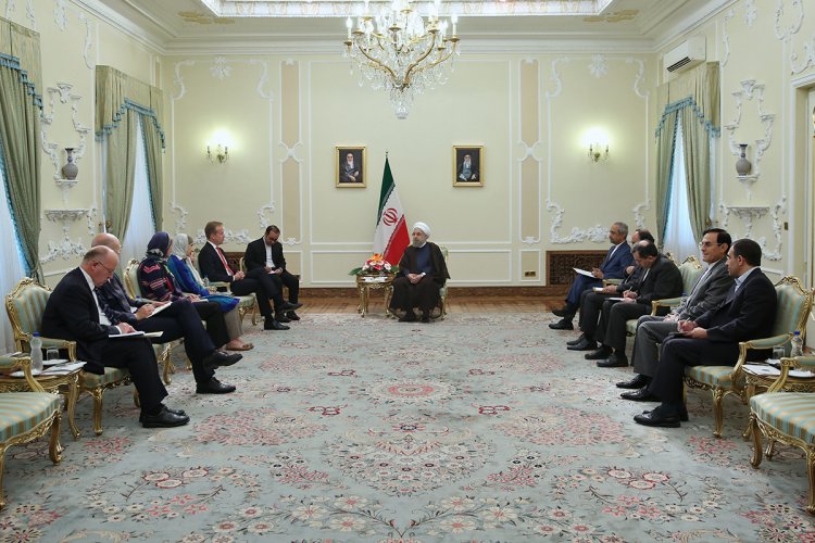 تهران از ارتقای روابط با اسلو استقبال می‌کند / بهره‌گیری از فرصت‌های برجام نیازمند اجرای کامل و سریع تعهدات است / تأکید بر مشارکت همگانی در مبارزه با تروریسم