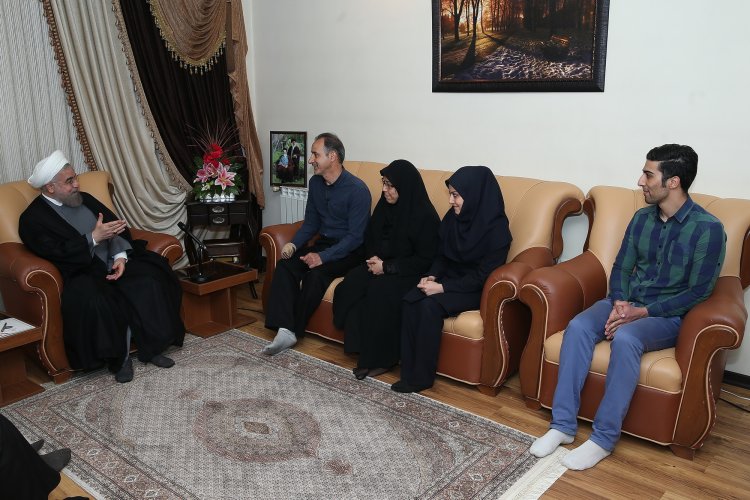 ایثار ، فداکاری و صبر جانبازان ستودنی است / جانبازان  افتخار ملت ایران هستند / تقدیر از ایثار، صبر و فداکاری جانبازان و خانواده آنان