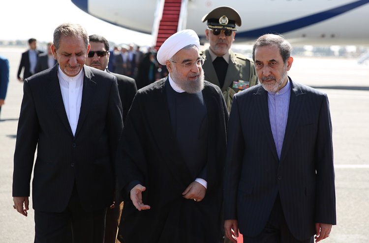 دکتر روحانی وارد تهران شد