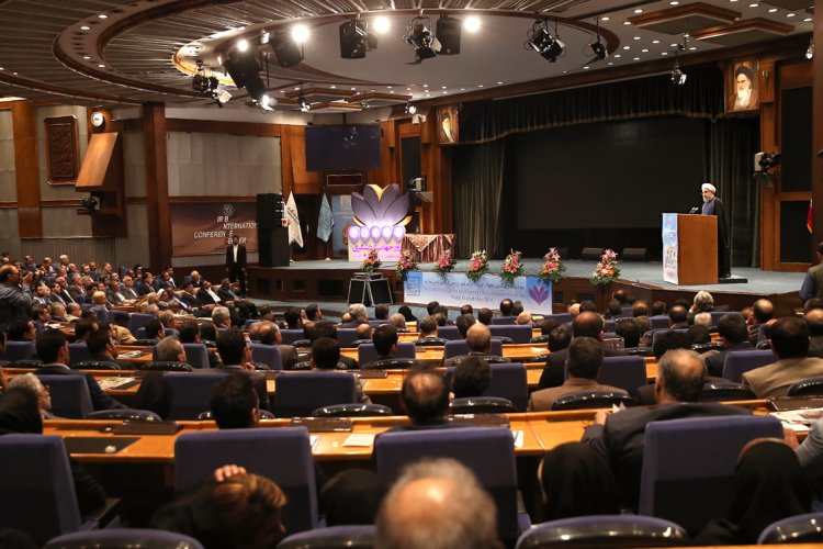 یکی از راههای اشتغالزایی، تقویت صنعت گردشگری است/ پیشرفت، میوه امنیت است؛ قدردان همه نیروهای ‏امنیتی و مسلح هستیم/ با رویکرد تعامل سازنده، واهی بودن ایران هراسی را ثابت کردیم/ سیاست خارجی پایه اساسی جذب ‏گردشگر است/ اخلاق و بالا بودن تحمل فرهنگی ضرورت صنعت گردشگری است/ نظام و دولت یازدهم رویکرد تعامل سازنده ‏را ادامه خواهند داد