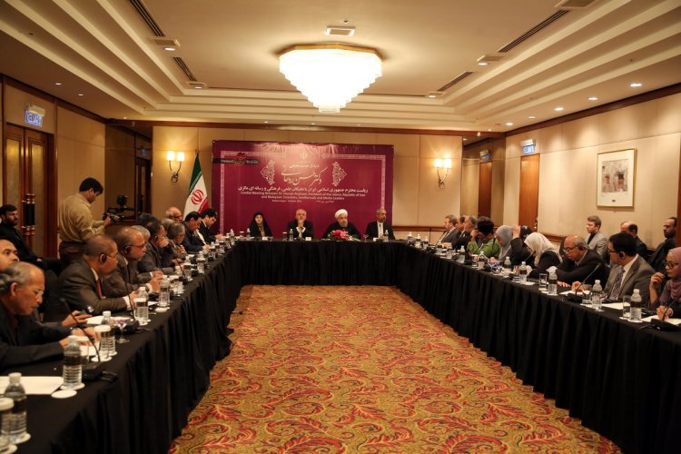 دنیای اسلام نیازمند وحدت، امنیت و توسعه است/ خشونت، افراطی گری، یاس و عدم خودباوری آینده جهان اسلام را تهدید می کند/ تبیین چهار اصل سیاست منطقه ای ایران 