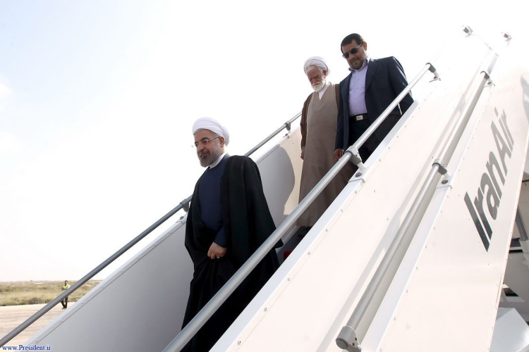 
کاروان تدبیر و امید به استان هرمزگان رسید
