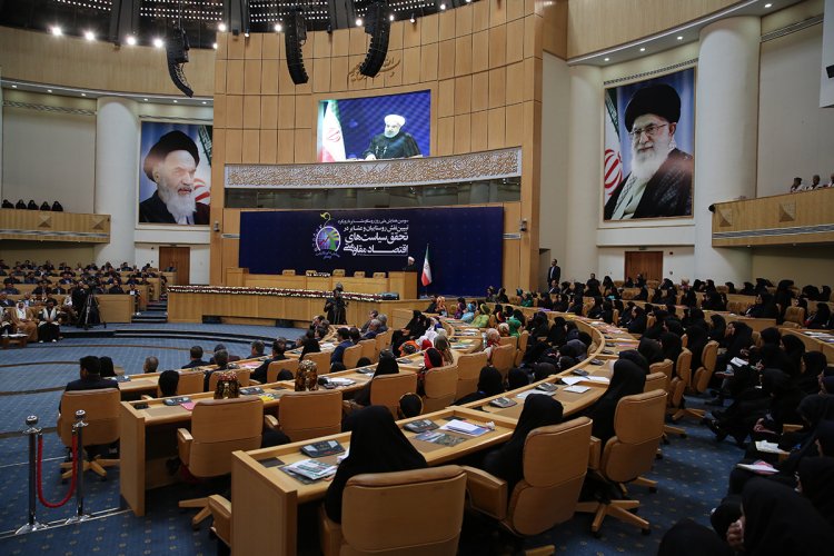 دولت یازدهم همه تلاش خود را برای توسعه روستاها بکار گرفته است/ باید به سمت ‏کشاورزی صنعتی و توسعه صنایع کوچک و متوسط در روستاها حرکت کنیم/‏درخواست ‏اختصاص یک و نیم میلیارد دلار برای توسعه و آبادانی روستاها