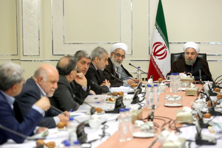 با هدف جهش در صادرات غیر نفتی، نرخ سود تسهیلات صادراتی به 11 درصد کاهش یافت/ تعیین نرخ 7 درصدی برای مناطق محروم