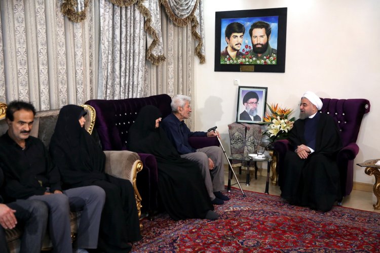 خانواده شهدا و ایثارگران همواره  نزد ملت ایران عزیز و بزرگوار هستند