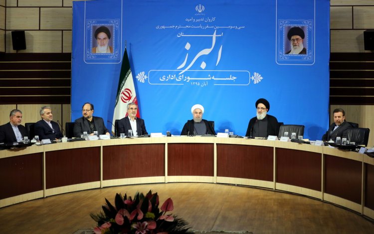 شرط دولت برای قراردادهای تولید صنعتی با خارج، صادرات مشترک است/ عزت ، رونق و رفاه در گرو اقتصاد مقاومتی است/ ملت ایران برای پیشرفت تصمیم خود را گرفته است؛ همه باید همراه شوند/ شکستن امید و نشاط مردم خیانت است/ سرمایه و سرمایه دار قانونمدار، باید مورد احترام باشد