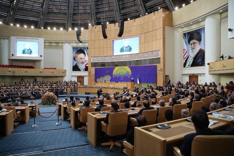 کشاورزی پایه قدرت ملی و استقلال کشور است/ روز اجرایی شدن برجام، روز عزای رژیم صهیونیستی و یک کشور منطقه شد/ افزایش 20 میلیون تن محصول طی 3 سال، حاصل تلاش کشاورزان و برنامه ریزی دقیق مسوولان است/ خوداتکایی در مواد غذایی راهبرد دولت در بخش کشاورزی است/ دولت علیرغم تنگناها حامی بخش کشاورزی و کشاورزان است