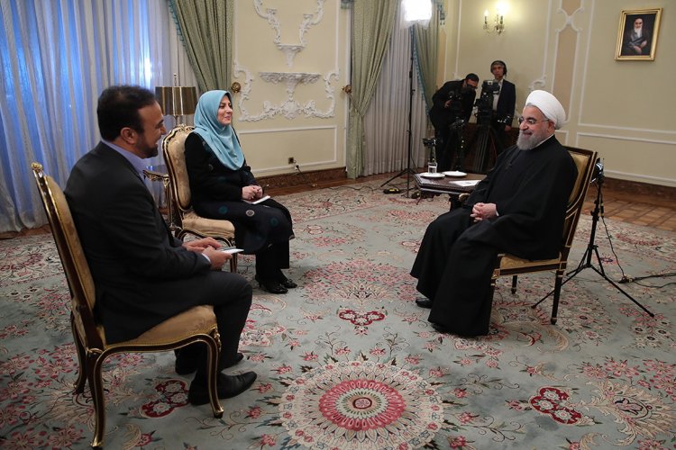 تلاش همگانی برای ایجاد اشتغال در کشور ضروری است /به شرایط آینده اقتصادی کشور بسیار خوشبینم/بازار ارز به نرخ متعادل باز می گردد/ دیپلماسی و مقاومت ‏دو روی یک سکه اند/اسلام به ما می آموزد که نباید به مردم سخت گیری کرد/ قوای دیگر برای حل مشکل حقوقهای نامتعارف و هر گونه فساد به میدان بیایند