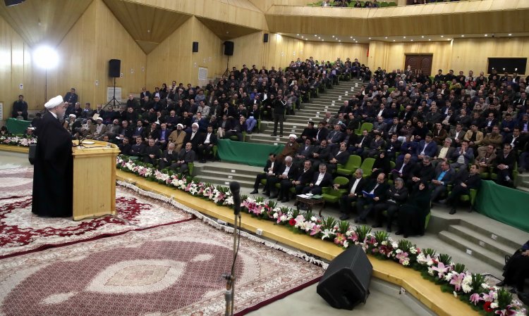 دوازده بهمن روز بیاد ماندنی در تاریخ ملت ایران است/ آیت الله هاشمی تا آخرین لحظات زندگی از فداکاری و خدمت برای عظمت ایران دریغ نکرد/ امام همواره امیدوار بود و امید را در دل ملت جاودانه ساخت