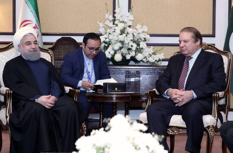 ‏ ‏دوستی ایران و پاکستان راهبردی است/ ایران آماده تامین نیاز پاکستان به انرژی است/ مرزهای ما باید ‏مرزهای برادری و مبارزه با تروریستها باشد /تاکید بر ظرفیت مکمل بنادر چابهار و گوادر برای توسعه همکاری‌های دو جانبه و ‏منطقه‌ای