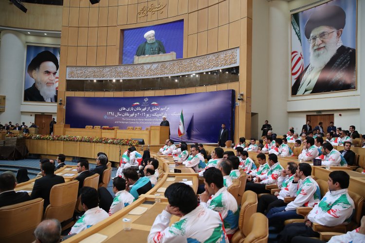 ورزش همگانی مایه نشاط و امید جامعه و ورزش قهرمانی نماد افتخار ملت است/ مسجد و باشگاه باید مامن جوانان باشد/ یک ملت و یک رهبر، یک دولت و یک مجلس داریم؛ تلاش همه ما باید اقتدار ایران و ایرانی باشد/ دیپلماسی قدرتمند، اقتصاد، فرهنگ، هنر و ورزش 