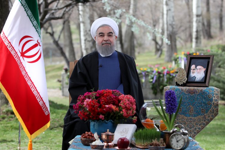 سال جدید، سال پیشرفت و اشتغال بیشتر برای جوانان خواهد بود/ ۲۴ هزار واحد صنعتی نیمه تمام و غیر فعال، فعال شدند/ تحقق رشد ۸ درصدی بعد از ۱۱ سال از اجرای سند چشم انداز/ مشارکت حداکثری و رقابت اخلاقی، سالم و قانونی، باید مد نظر همه در انتخابات مهم پیش رو باشد/ تاکید بر نقش آفرینی مثبت اجرای سیاست‌های اقتصاد مقاومتی و اجرایی شدن توافق هسته‌ای