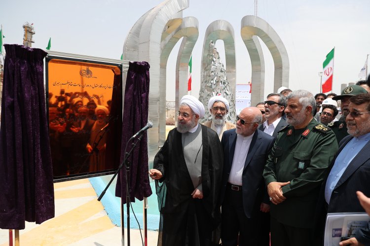 افتتاح فاز اول پالایشگاه میعانات گازی ستاره خلیج فارس توسط دکتر روحانی/آغاز تولید مستمر بنزین از پالایشگاه ستاره خلیج فارس