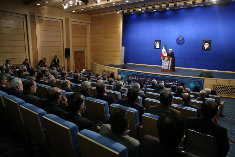 آراء همه مردم برای ما محترم است ‏اما شیوه مدیریت کشور بر مبنای نظر اکثریت خواهد بود/ نمی پذیریم هر کسی در ‏هر شهری بخواهد با قانون و سلیقه خود با زندگی مردم بازی کند