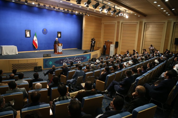 قرآن و خاندان رسالت دو معجزه الهی و مایه افتخار ما مسلمانان هستند/ انقلاب اسلامی بر تعالیم قرآن و ‏پیروی از اهل بیتِ تربیت یافته در مکتب قرآن استوار است/ قاریان ایرانی سرداران تبلیغ اسلام حقیقی و ‏رحمانی هستند/امام حسن(ع) ‏مظهر صبر برای صلح بود/ تجلیل از 12 خادم قرآنی 