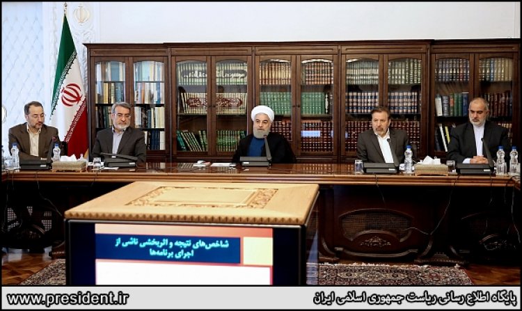 حفظ و ارتقای امید و نشاط عمومی مهمترین ضرورت برای کاهش آسیب های اجتماعی است/ فرهنگ سازی و تقویت نقش تشکل های مردمی در مهار آسیب های اجتماعی دارای نقش اصلی است/ افزایش امید و سرمایه اجتماعی معیار حمایت دولت از دستگاههای فرهنگی باشد/ تقدیر از وزیر کشور و مسوولین دستگاههای مرتبط/ طرح تقسیم کار ملی در حوزه آسیب های اجتماعی تصویب شد