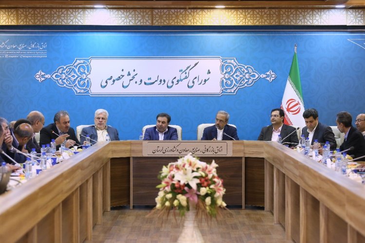 روحیه تعامل و همگرایی در مسیر رفع مشکلات اقتصادی ضروری است/ التهابات اقتصادی را با روحیه همگرایی و تعاون می‌توان آرام کرد