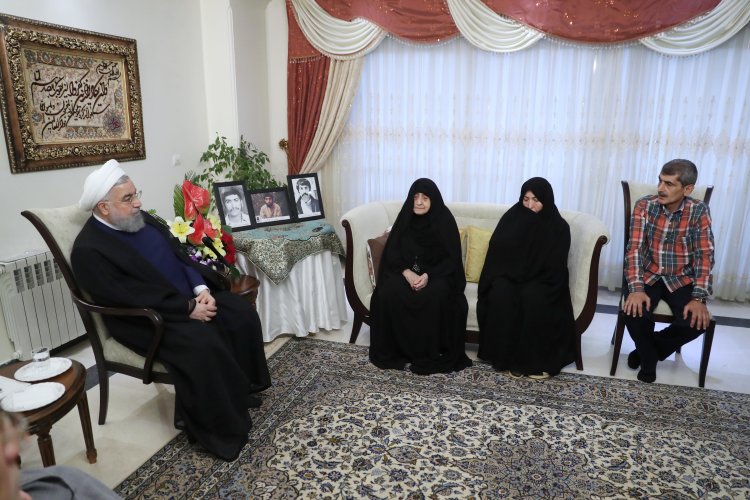 ملت ایران به خانواده شهدا افتخار می‌کند/ در فتح خرمشهر قدرت الهی نمایان است/ اگر ایثارگری فرزندان این سرزمین نبود، صدامیان همه ایران را نابود می‌کردند

