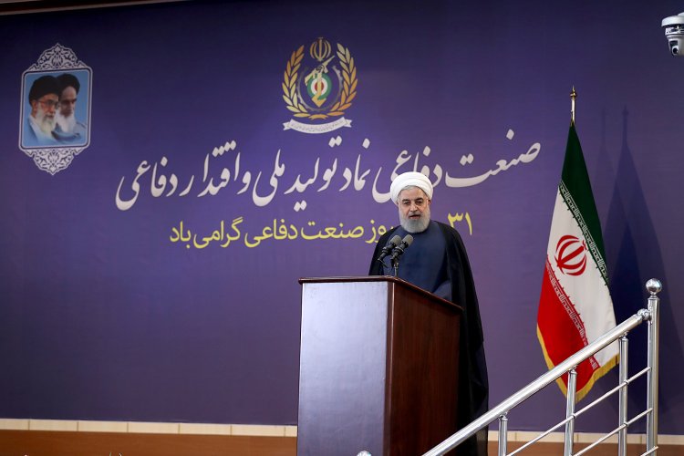 آمادگی دفاعی ایران، نه به معنی جنگ طلبی، بلکه به معنای صلح طلبی پایدار است/عدم بازدارندگی دفاعی، یعنی چراغ سبز به دشمن/همه موظفیم امنیت، قدرت و عزت ملت ایران را با کمترین هزینه تامین کنیم/ ذات دفاعی ایران، مردمی است/ بسیج قدرتی بزرگ، مردمی و رابط ملت و نیروهای مسلح است/ دانشگاهها و محققان بازوی قدرتمند صنایع دفاعی هستند/جنگنده تمام ایرانی کوثر، افتخار ملی است/ از همکاری دفاعی با همسایگان و کشورهای دوست استقبال می کنیم/  دو سال دعوای سیاسی را قطع و به مردم آرامش دهیم؛ اگر متحد باشیم دشمن قادر به کاری نیست