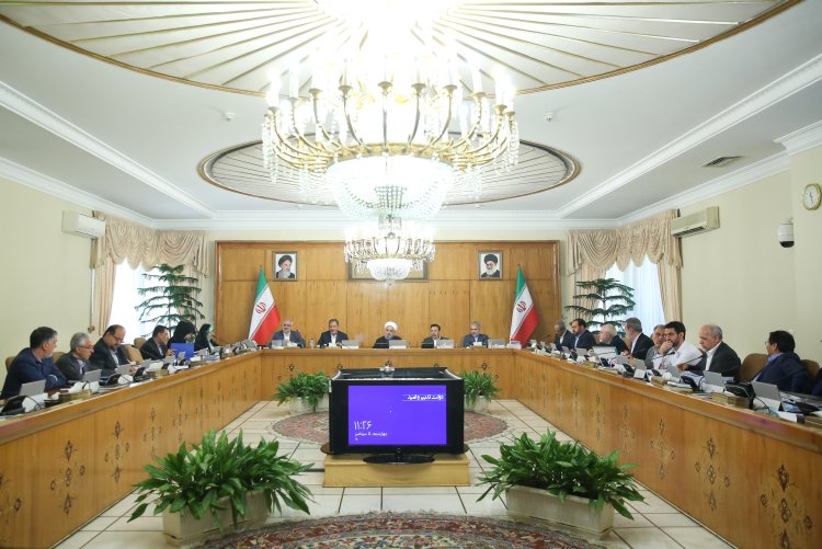 هیات دولت با کاهش سود بازرگانی لاستیک برای خودروها موافقت کرد
