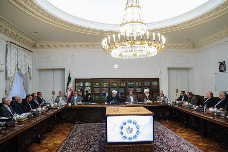 آبان، میعاد تاریخی استقلال‌طلبی و مبارزه ملت ایران با استبداد و استثمار است/ افتخار نهضت اسلامی، ایستادگی رهبران انقلاب و امام آن بر استقلال کشور است/ آمریکا نمی‌تواند 13 آبان را به خاطره تلخ مردم ایران تبدیل کند/ برگزاری پرشکوه اربعین از مهمترین شعائر مذهبی ما است/ تشکر از وزارت کشور و تمام دستگاه‌ها و نهادهای مرتبط با مراسم اربعین