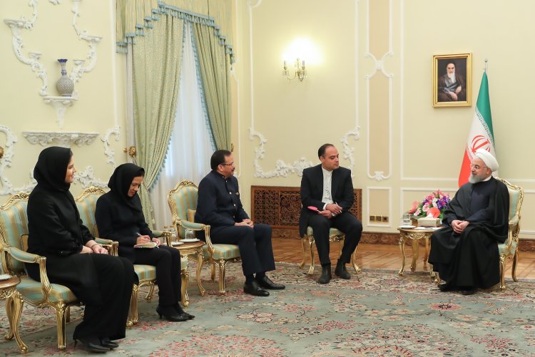 ایران به توسعه روابط خود با کشور دوست ونزوئلا ادامه می دهد/ مردم ونزوئلا با وحدت و ایستادگی در کنار دولت ، توطئه جدید آمریکایی ها را خنثی خواهند کرد/ اعلام پشتیبانی مجدد تهران از دولت قانونی ونزوئلا