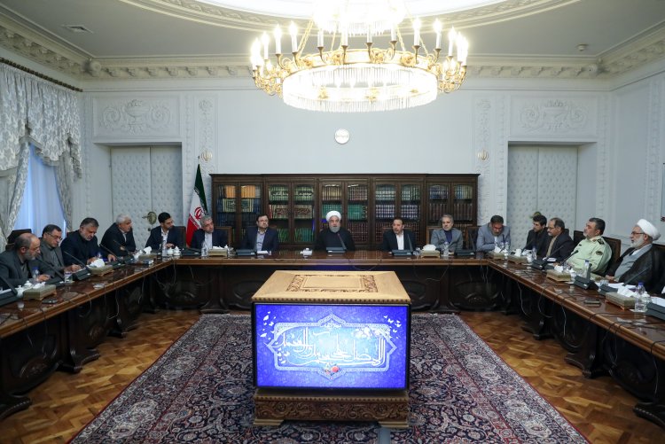 تضمین امنیت فضای سایبری کشور و ارتقاء صیانت از این فضا پاسداری از امنیت مردم  است/ حریم خصوصی مردم و اطلاعات باید کاملاً محفوظ بماند

