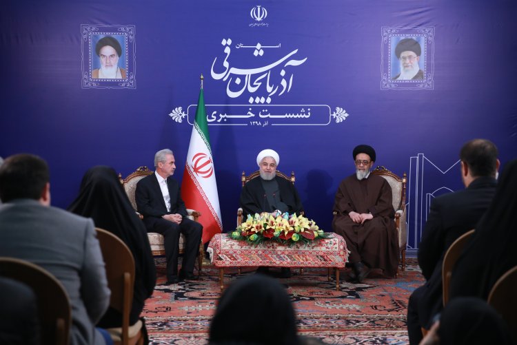 محیط زیست برای دولت از اهمیت بالایی برخوردار است/ تاکید بر استفاده از ظرفیت اقتصادی و صنعتی استان برای توسعه همکاری با کشورهای همسایه/ به شرط حفظ محیط زیست، دولت مشکلی برای واگذاری معادن ندارد/ احیای دریاچه ارومیه برای دولت مهم است/ مردم ایران در شادی ها و سختی ها کنار هم هستند/ آزاد کردن معادن و اکتشافات بزرگ دو اقدام مهم در دولت تدبیرو امید