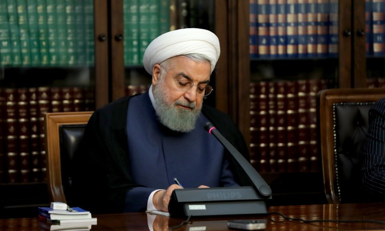 دکتر روحانی یک قانون مصوب مجلس را برای اجرا ابلاغ کرد

