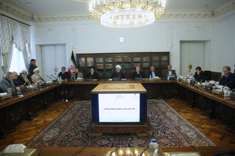 ارائه گزارش سازمان برنامه و بودجه از اقدامات دولت در رسیدگی به خسارات ناشی از سیل در سال جاری در استان های کشور/ ارائه گزارش بانک مرکزی از اقدامات انجام شده در زمینه درآمدهای ارزی کشور و تامین کالاهای مورد نیاز