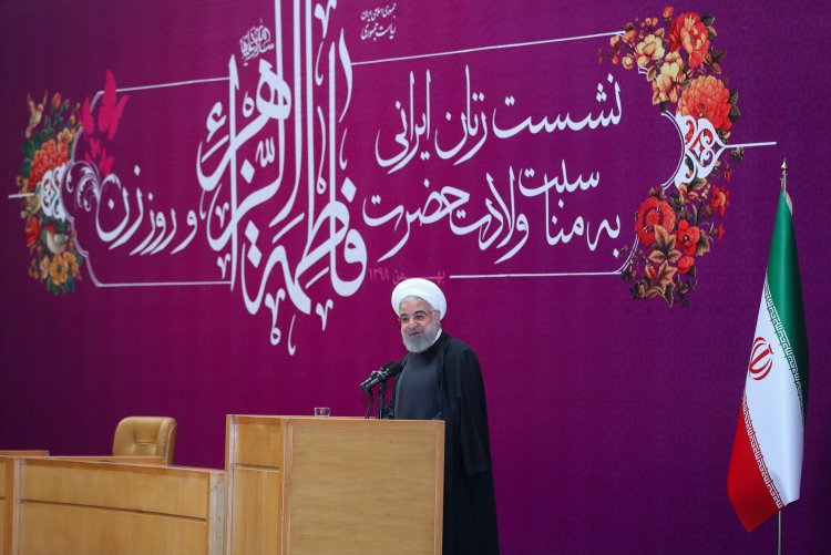 فاطمه اطهر(ع) بهترین الگو و نمونه برای زنان است/ رقابت سالم میان زنان و مردان در جامعه، با فرصت های برابر و رفع موانع امکان پذیر است/ دیدگاه ما باید نسبت به مقام زن تصحیح شود/ هدف دولت از تاکید بر کاهش 8 ساله سن مدیریت ، ایجاد زمینه برای حضور نسل جوان ما در مدیریت ها است /بیش از 42 درصد کارمندان دولت خانم هستند و 26 درصد پست های مدیریتی در اختیار خانم ها است/حضور فعال زنان، جوانان، اقوام و مذاهب را همچنان تا روز آخر دولت پیگیری می کنم /زن‌ها می‌توانند سرنوشت یک انتخابات را عوض کنند/تبریک میلاد با سعادت دخت پیامبر اسلام فاطمه اطهر(ع) و امام راحل و روز زن