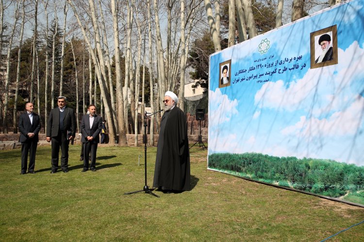 بهره برداری از 1290 هکتار جنگلکاری در اطراف تهران اقدام بسیار ارزشمندی است/ ضرورت استفاده از درختان مثمر در درختکاری و جنگلکاری/ مردم همچنان به همکاری با وزارت بهداشت برای غلبه بر کرونا ادامه دهند