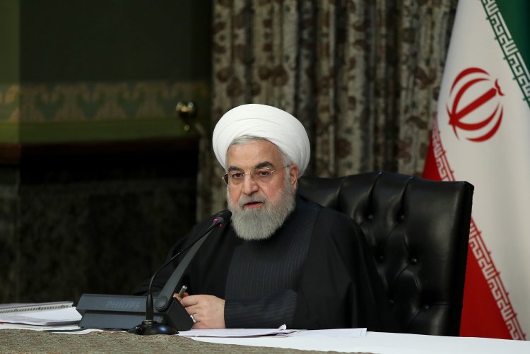 برخی کاسبان کرونا برای سودجویی، ماسک را احتکار و پنهان و برخی دیگر با پنهان شدن پشت ماسک دلسوزی، جامعه را با دروغ پراکنی های خود، نگران و ملتهب می کنند/ تشکر از  رهبر معظم انقلاب اسلامی و رئیس مجلس برای تدبیر اندیشیده شده درمورد تصویب لایحه بودجه سال اینده/ قدردانی از کشورهای یاری دهنده ایران در مقابله با کرونا؛ آمریکا اگر راست می گوید تحریم دارو را بردارد/ صدا و سیما برای مردم برنامه های شاد و مفرح داشته باشد