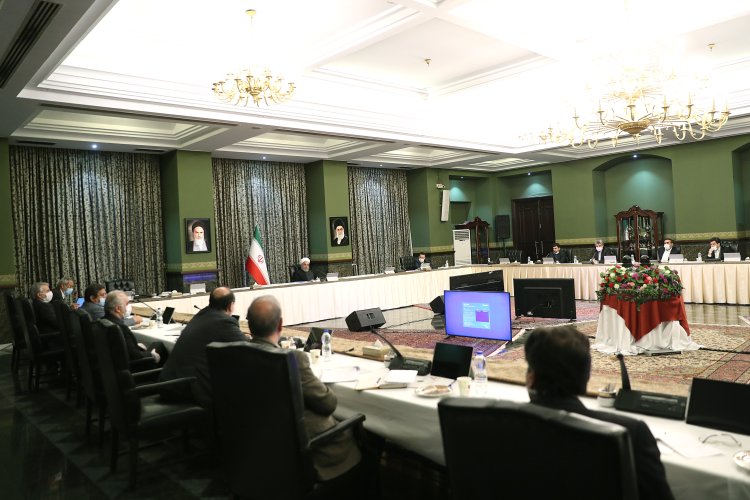 نیازهای ضروری ، بهداشتی درمانی و ارزاق عمومی زندگی مردم تامین است/ تصمیمات مهم ستاد اقتصادی دولت برای حمایت از کسب  و کارها و مردم در دوره مبارزه با کرونا

