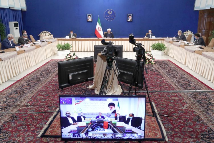 روند شتابان درآمدزایی و اشتغال زایی پارکهای علم و فناوری کشور بسیار ارزنده است/ تقویت بیش از پیش زنجیره رابطه دانشگاه، تولید کننده و پارک های علم و فناوری ضروری است/ تامین نیازها در حوزه تجهیزات بیماری کرونا و فراهم کردن زمینه صادرات این تجهیزات، نمایش غیرت مومنانه ملی یک کشور بود/ پارک‌های علم و فناوری سرمایه بسیار عظیم برای کشور هستند/ پارک‌های علم و فناوری، فعالیت ها، طراحی و اقداماتی را برای اقتصاد پساکرونا انجام ‌دهند/ روزانه همه آمار مبتلایان و بیماران بستری کرونا را می‌بینم؛ در کل روند نزولی خوبی دارد / دانشگاه‌های سنتی باید به دانشگاه‌های فناورانه، متصل به تولید و خوداتکا تبدیل شوند