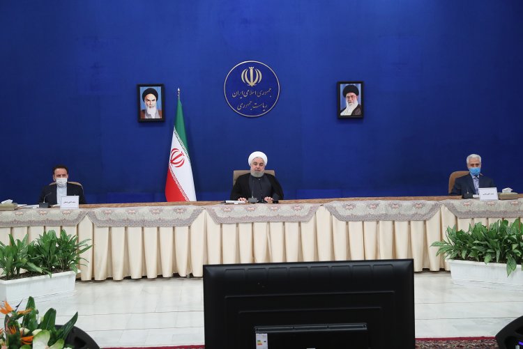 اقدامات ایران در مقابله با کرونا بر بسیاری از قضاوت‌ها نسبت به نظام، دولت و مردم، خط بطلان کشید/ همکاری مردم نقش بسیار مهمی در کنترل کرونا و تامین مواد مورد نیاز بخش‌های مختلف داشت/ دوران پساکرونا دورانی به مراتب سخت‌تر خواهد بود/ باید از امروز برای دوران پساکرونا آماده بوده و برنامه‌ریزی داشته باشیم/ به مردم اطمینان می دهیم تمامی مراکز کشور فعال و ذخایر کافی در اختیار داریم/ تاکید بر ضرورت بهره گیری و استفاده از فضائل شبهای قدر