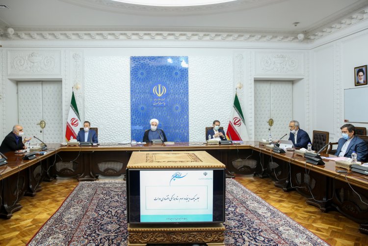 دولت با نگرشی واقع بینانه به شرایط سخت کنونی و با اتکا به توانمندی های داخلی،  برای حل مشکلات کشور تلاش می کند/ به رغم موانع و مشکلات پیچیده و خاص اقتصادی، کشور توانایی گذر از این شرایط دشوار را دارد /تسهیل و تسریع در ورود و خروج کالا در گمرکات کشور از اولویت های مهم دولت در حوزه تجارت است