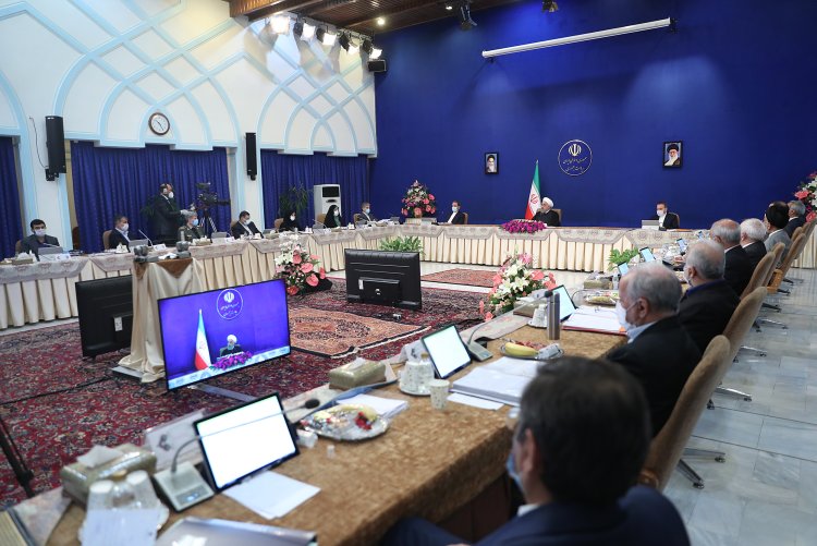 عدم رعایت دستورالعمل‌های بهداشتی در ادارات، نقض قانون محسوب و منجر به تشکیل پرونده در هیئت‌های تخلفات اداری می‌شود 
