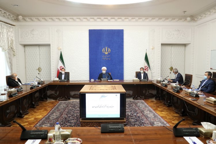 حرکت در مسیر رونق و جهش اقتصادی کشور می بایست مبتنی بر واقعیت‌ها باشد/ هدف اصلی دشمنان در تحمیل جنگ اقتصادی ایجاد هیجان زدگی و بی برنامه‌گی در مدیریت کشور است
